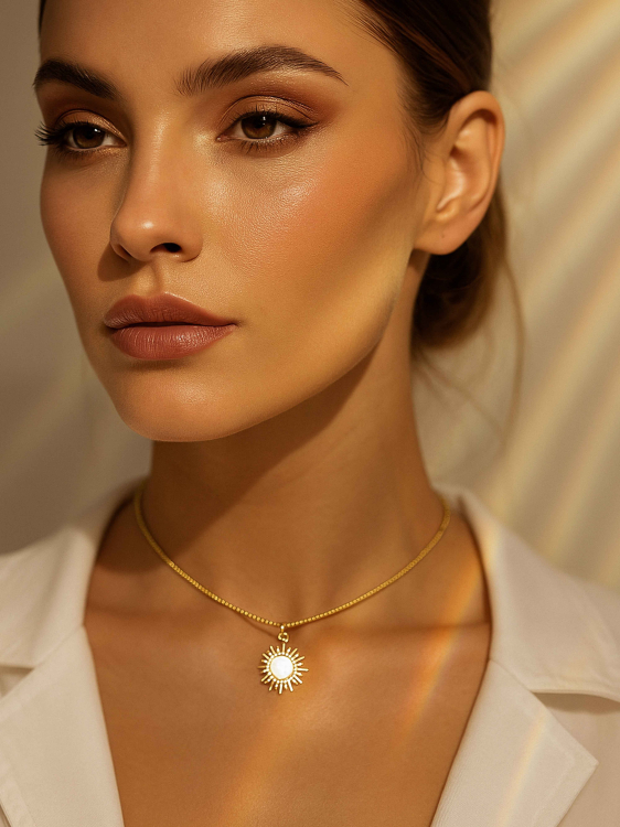 Goldener Choker mit Sonnenanhänger 5292