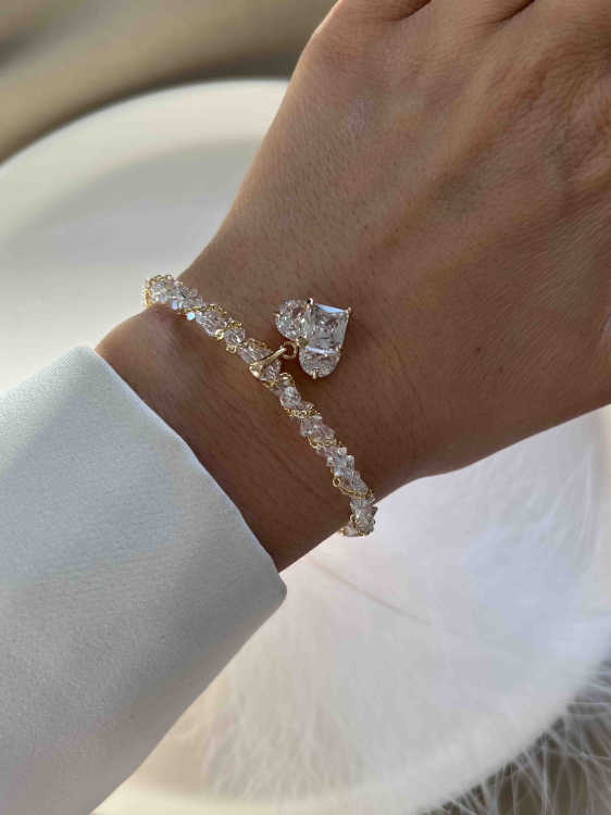 Хрустальный браслет с сердцем и цепочкой в золоте 5635